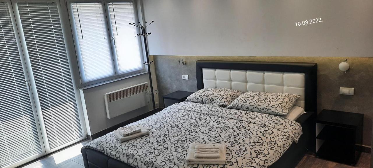 De Lux Apartment Maki Banja Luka Exteriör bild